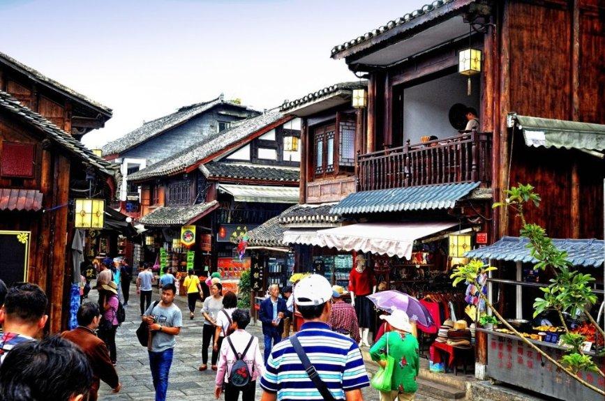 宝宝为什么不肯坐餐椅？带宝宝出去旅行需要带的用品有哪些？