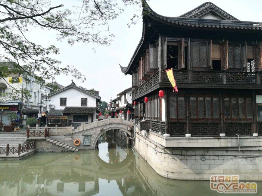 汽车弯道漂移